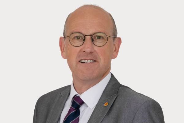 Llyr Gruffydd MS